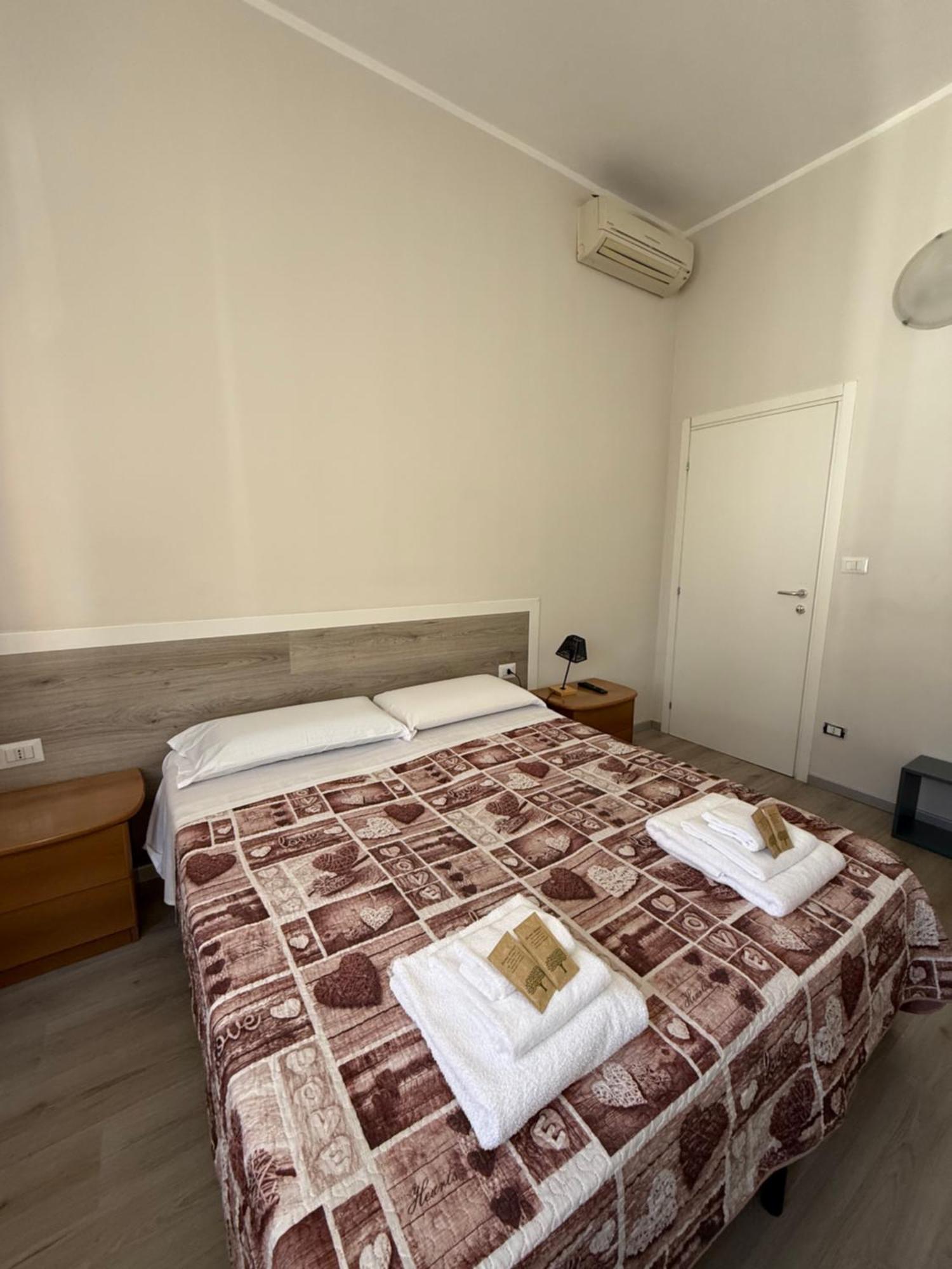 Easyrooms One Πάρμα Εξωτερικό φωτογραφία