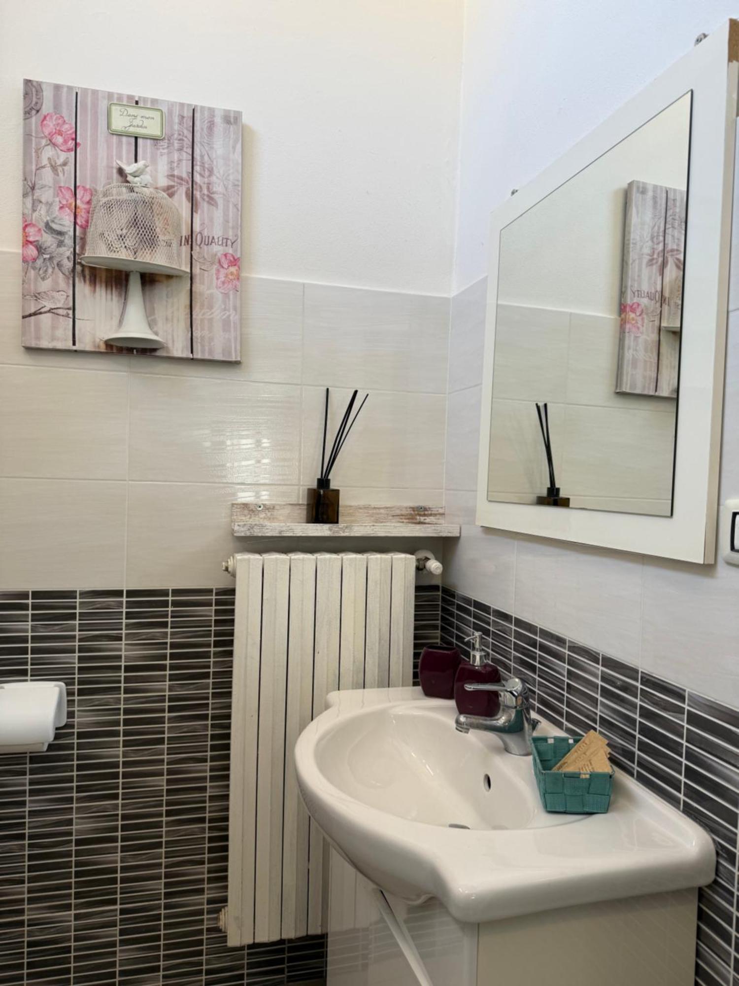 Easyrooms One Πάρμα Εξωτερικό φωτογραφία