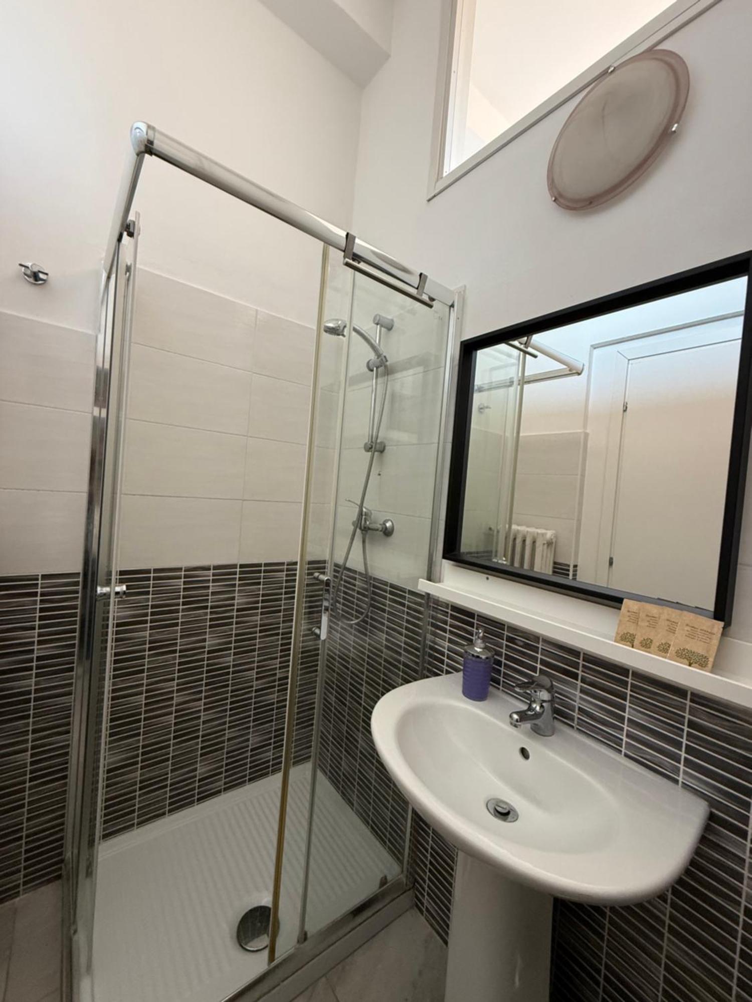 Easyrooms One Πάρμα Εξωτερικό φωτογραφία